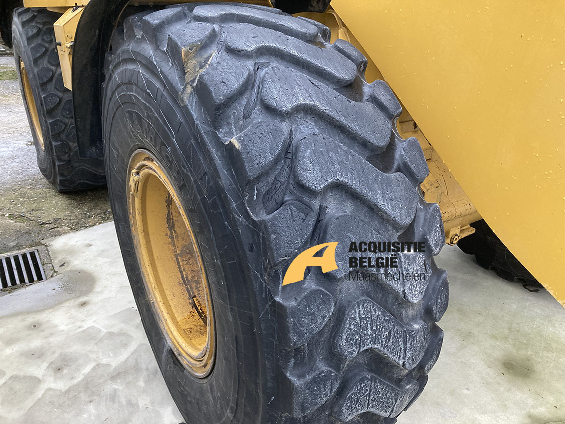 Wheel loader CATERPILLAR 930M: picture 9