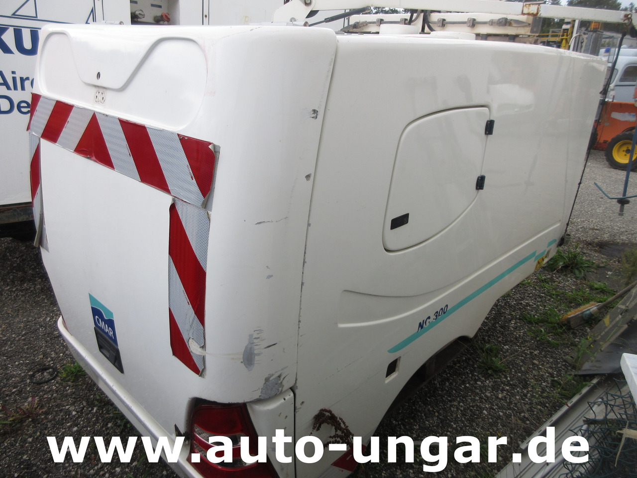 CMAR NC300 Schwemmaufbau Laveuse Bj. 2014 für Multicar Tremo Hochdruck - Utility/ Special vehicle: picture 3 CMAR NC300 Schwemmaufbau Laveuse Bj. 2014 für Multicar Tremo Hochdruck - Utility/ Special vehicle: picture 3