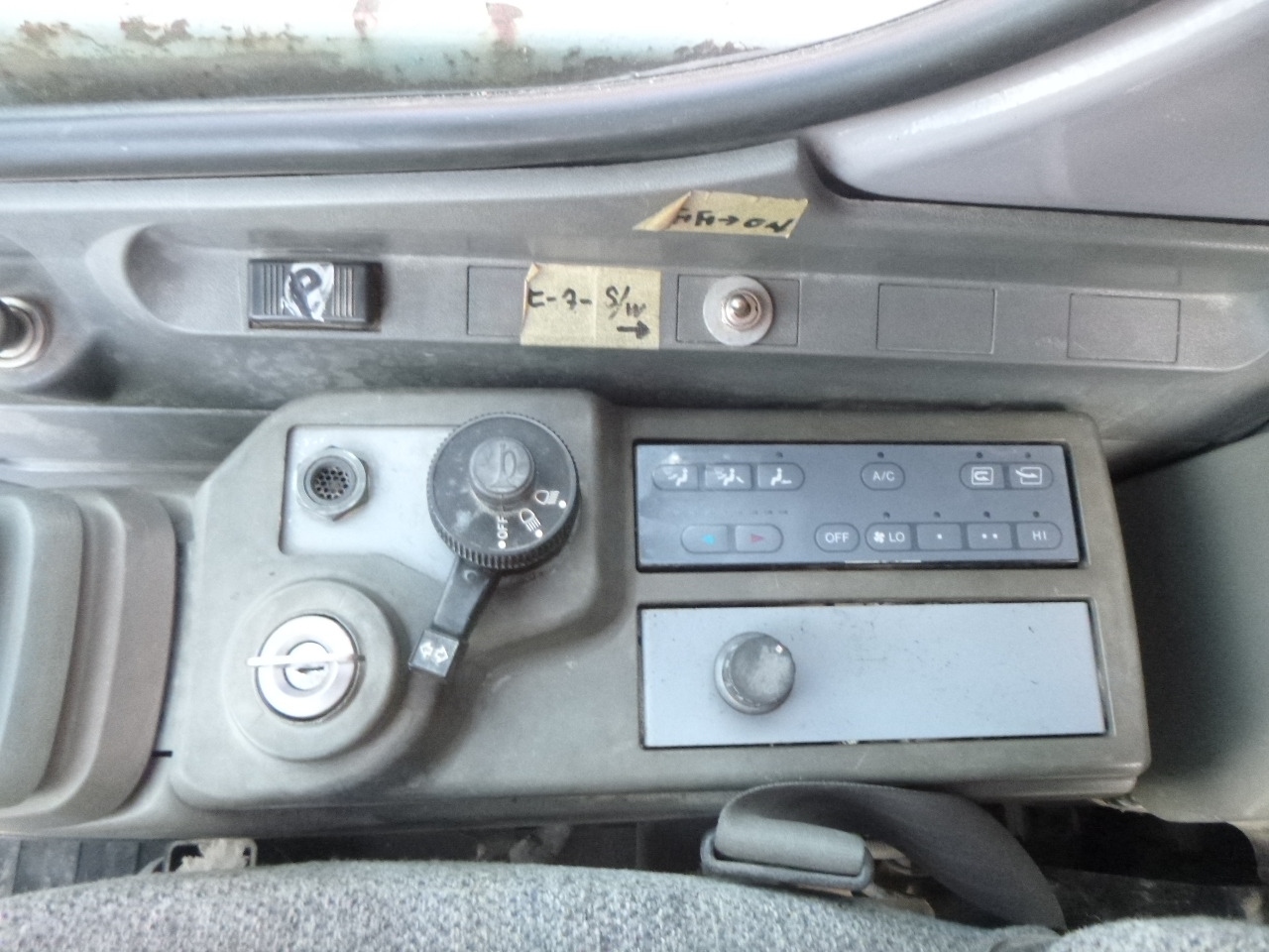 Crawler dumper HITACHI CG110D-SC: picture 20