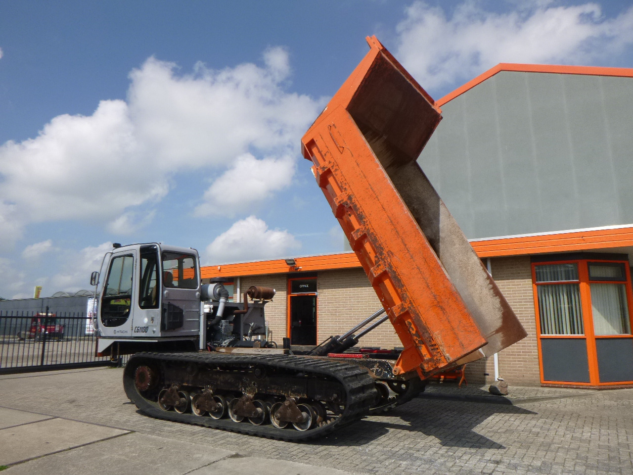 Crawler dumper HITACHI CG110D-SC: picture 24