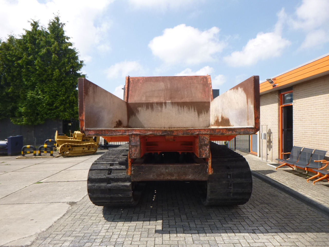 Crawler dumper HITACHI CG110D-SC: picture 8