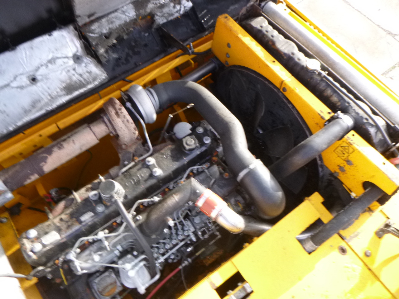 Crawler excavator JCB JS460LC: picture 23