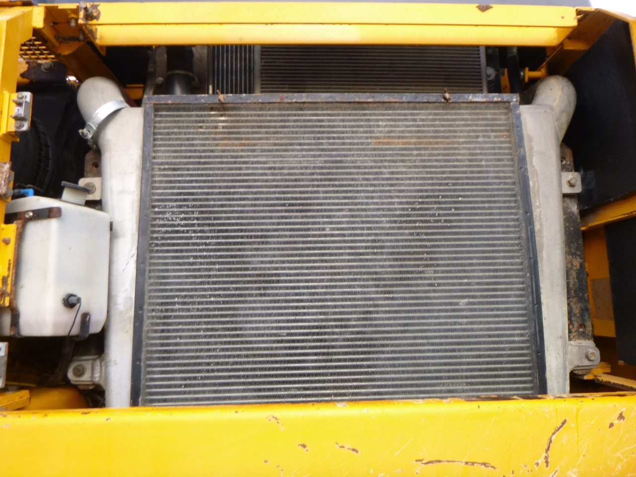 Crawler excavator JCB JS460LC: picture 15