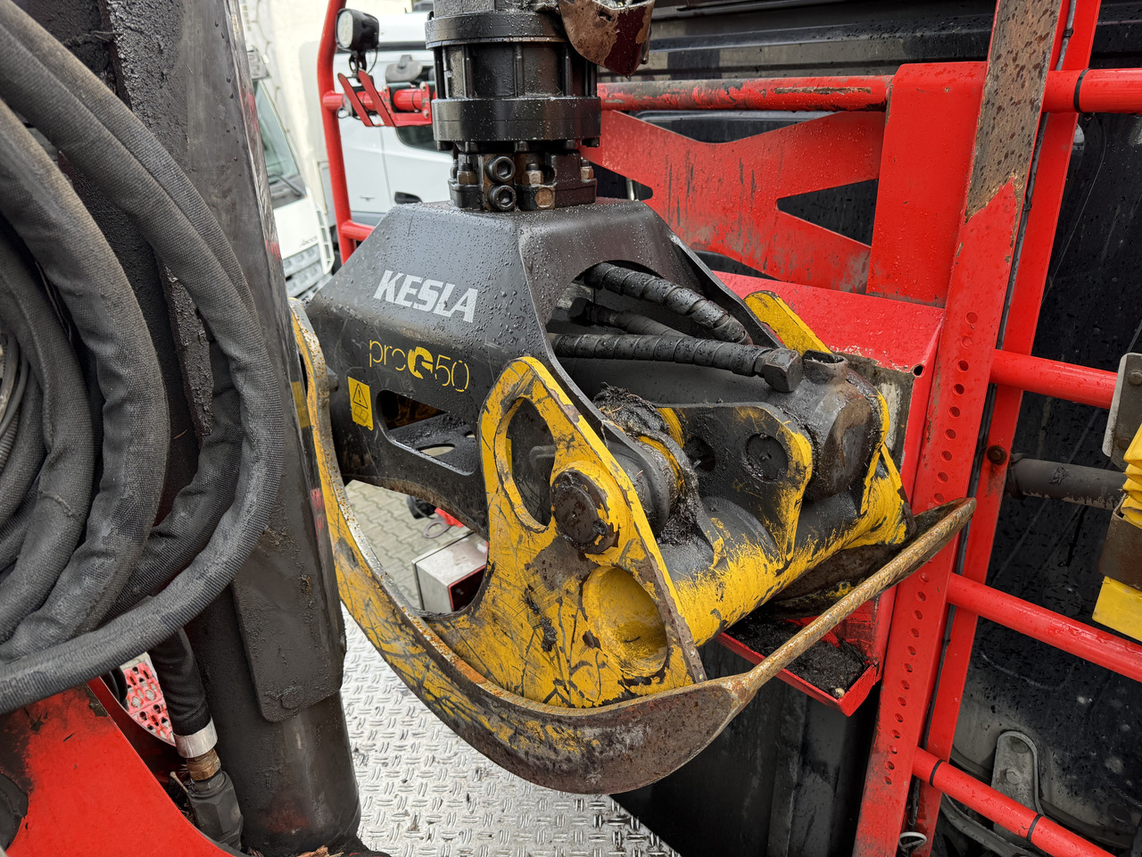 Kran Kesla 2124L - Logging truck, Crane truck: picture 2 Kran Kesla 2124L - Logging truck, Crane truck: picture 2