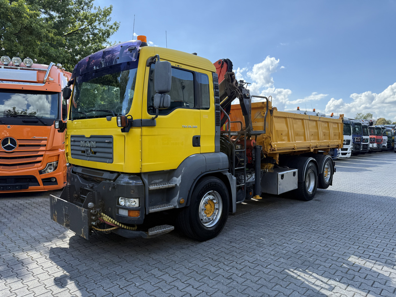 MAN TGA 26.360 6X2 Kipper Kran Palfinger 15500 - Tipper, Crane truck: picture 1 MAN TGA 26.360 6X2 Kipper Kran Palfinger 15500 - Tipper, Crane truck: picture 1