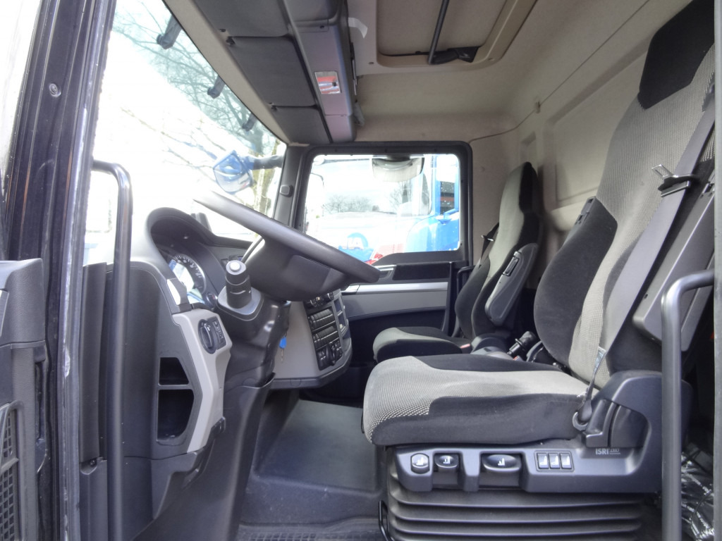 MAN TGL 8.220 BL - Curtain side truck: picture 4 MAN TGL 8.220 BL - Curtain side truck: picture 4