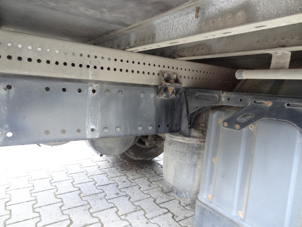 MAN TGL 8.220 BL - Curtain side truck: picture 3 MAN TGL 8.220 BL - Curtain side truck: picture 3
