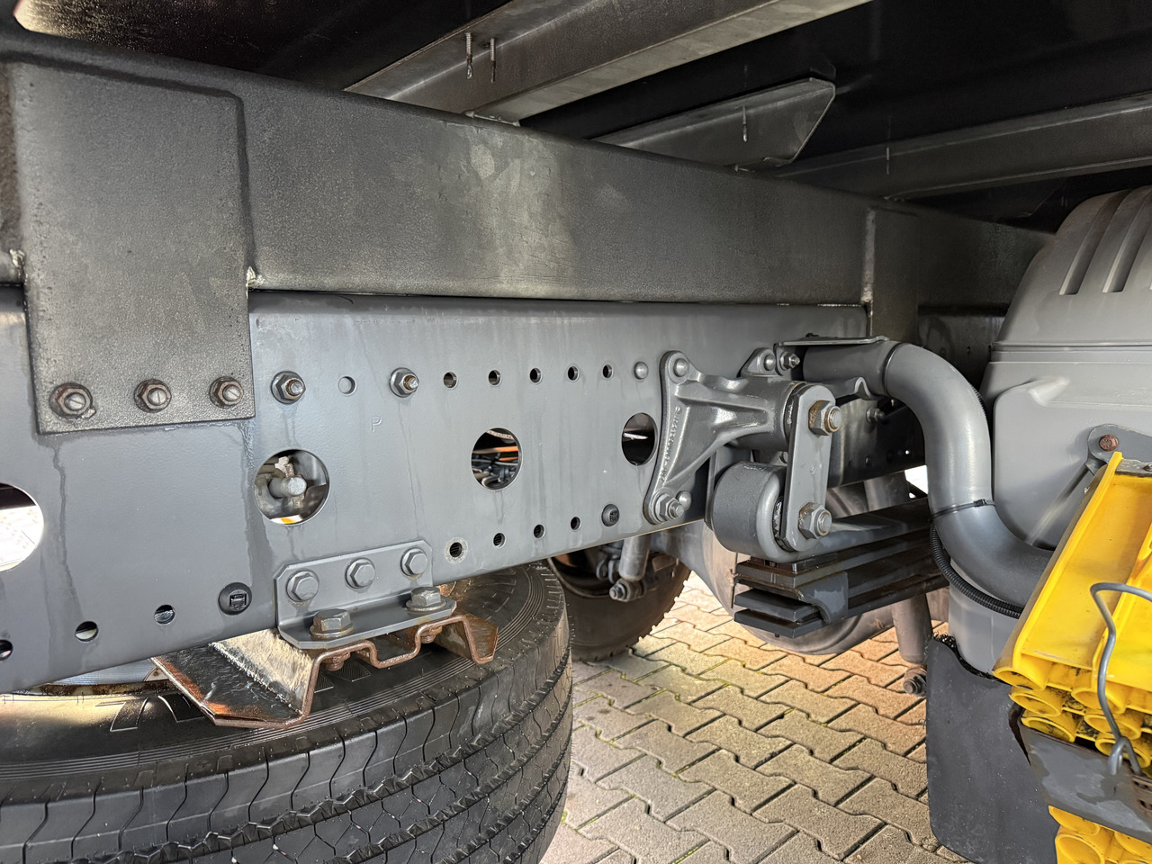 Mercedes-Benz Atego 1524 Palfinger 12002 bis 19 Meter - Dropside/ Flatbed truck, Crane truck: picture 3 Mercedes-Benz Atego 1524 Palfinger 12002 bis 19 Meter - Dropside/ Flatbed truck, Crane truck: picture 3