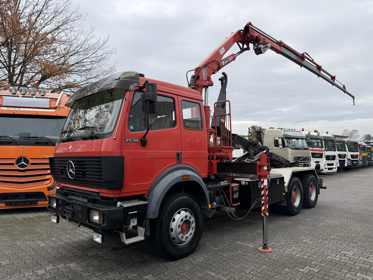 Mercedes-Benz SK 2538 6X4 Haken Kran/ Oldtimer/ Feuerwehr - Hook lift truck, Crane truck: picture 1 Mercedes-Benz SK 2538 6X4 Haken Kran/ Oldtimer/ Feuerwehr - Hook lift truck, Crane truck: picture 1