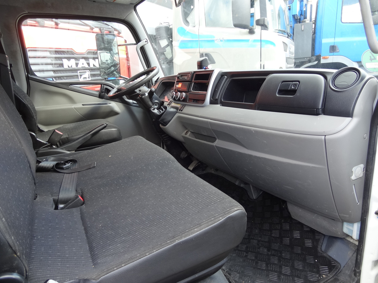 Mitsubishi Fuso 7C18 Meiller - Tipper: picture 5 Mitsubishi Fuso 7C18 Meiller - Tipper: picture 5