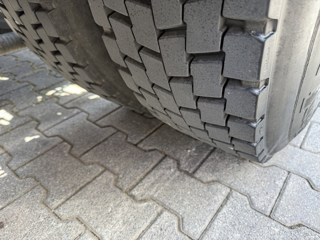 MAN TGA 18.430 Kran Palfinger 16502 bis 26.5 Meter - Tractor truck: picture 4 MAN TGA 18.430 Kran Palfinger 16502 bis 26.5 Meter - Tractor truck: picture 4