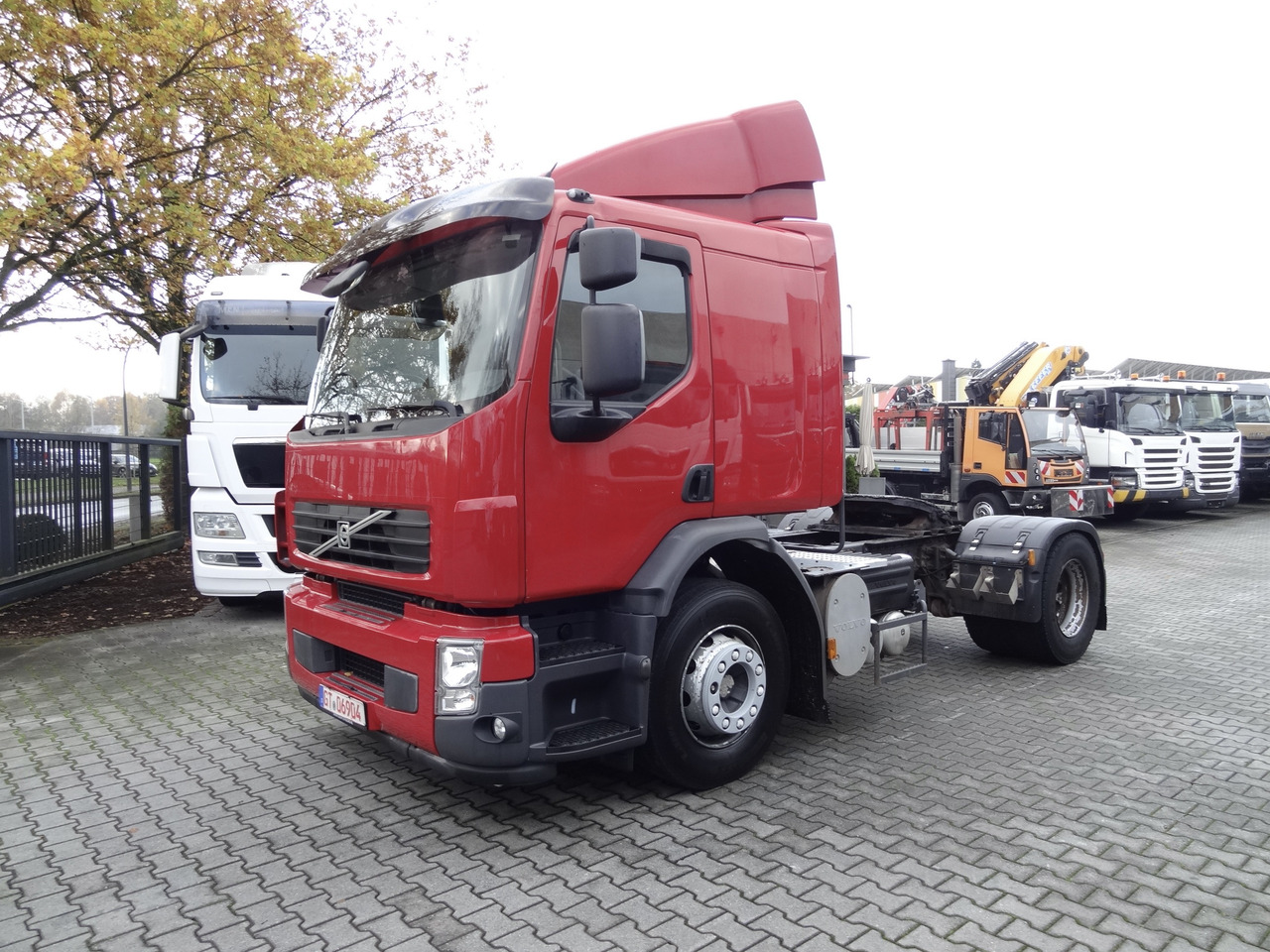 Volvo FE320 Fahrschule/ driving school - Tractor truck: picture 1 Volvo FE320 Fahrschule/ driving school - Tractor truck: picture 1