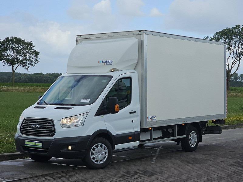 Ford Transit 2.0 Bakwagen Laadklep! - Closed box van: picture 2 Ford Transit 2.0 Bakwagen Laadklep! - Closed box van: picture 2