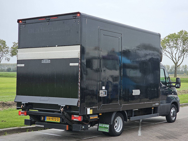 Iveco Daily 40C15 3.0 ltr - Closed box van: picture 3 Iveco Daily 40C15 3.0 ltr - Closed box van: picture 3