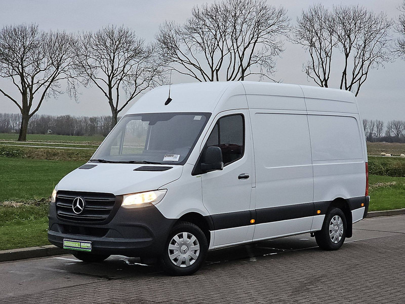 Mercedes-Benz Sprinter 311 L2H2 RWD Airco Euro6 - Small van: picture 2 Mercedes-Benz Sprinter 311 L2H2 RWD Airco Euro6 - Small van: picture 2