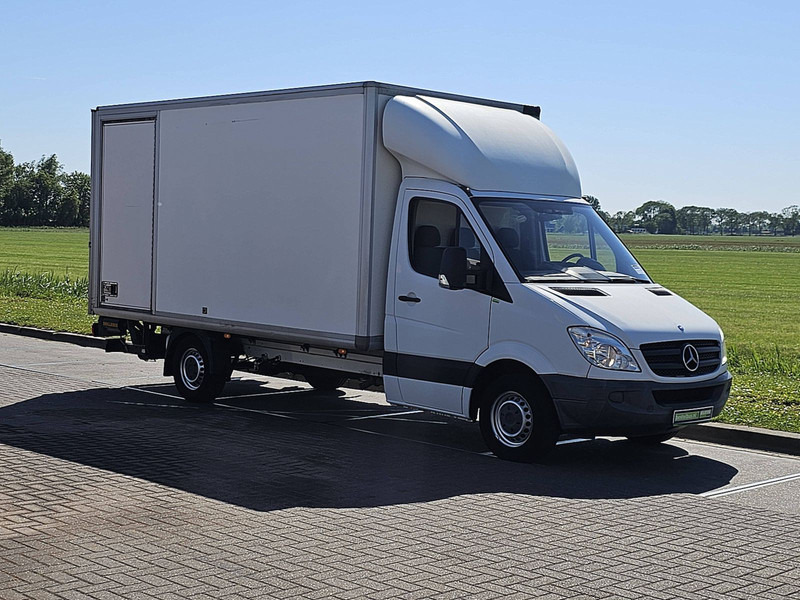 Mercedes-Benz Sprinter 313 ac laadklep zijdeur - Closed box van: picture 5 Mercedes-Benz Sprinter 313 ac laadklep zijdeur - Closed box van: picture 5