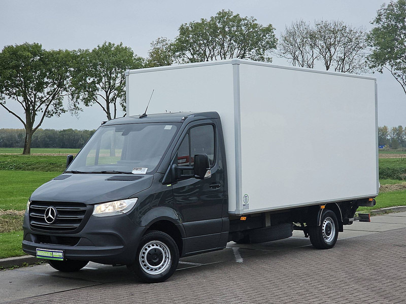 Mercedes-Benz Sprinter 314 Bakwagen Laadklep! - Closed box van: picture 2 Mercedes-Benz Sprinter 314 Bakwagen Laadklep! - Closed box van: picture 2