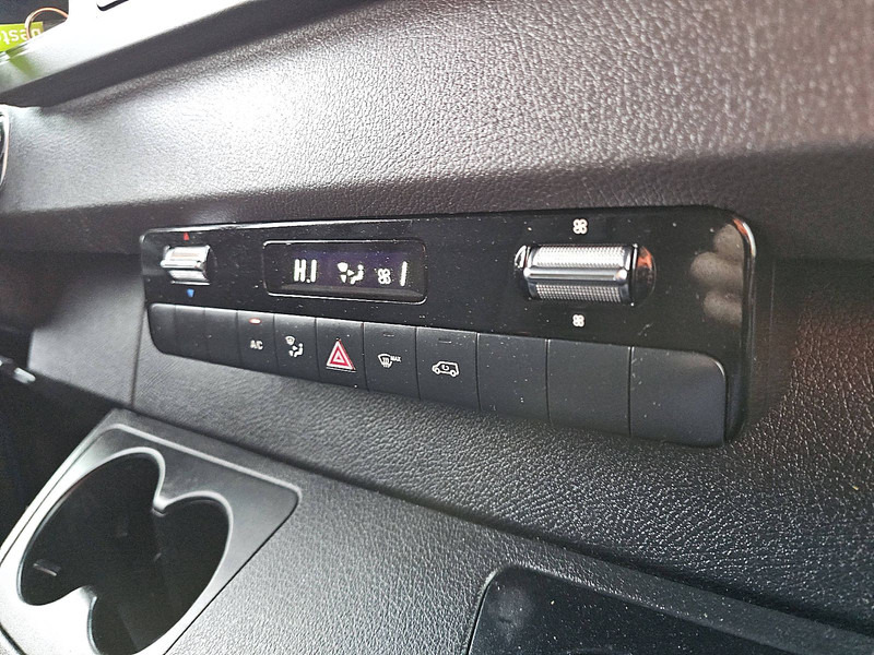 Panel van Mercedes-Benz Sprinter 315 CDI AUT. L3H2: picture 10