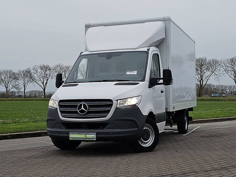Mercedes-Benz Sprinter 316 Bakwagen Laadklep! - Closed box van: picture 1 Mercedes-Benz Sprinter 316 Bakwagen Laadklep! - Closed box van: picture 1
