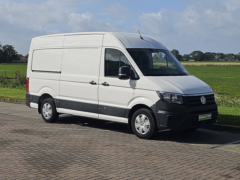 Volkswagen Crafter 2.0 TDI L3H3 - Panel van: picture 5 Volkswagen Crafter 2.0 TDI L3H3 - Panel van: picture 5