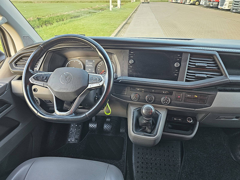 Small van Volkswagen Transporter 2.0 TDI L2H1 Navi Trekhaak: picture 8 Small van Volkswagen Transporter 2.0 TDI L2H1 Navi Trekhaak: picture 8