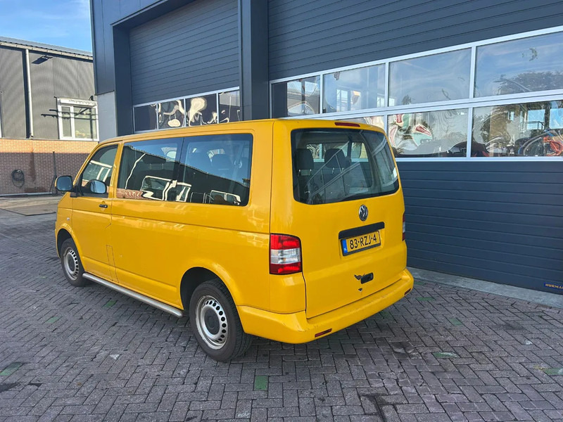 Volkswagen Transporter Kombi - Bus: picture 2 Volkswagen Transporter Kombi - Bus: picture 2