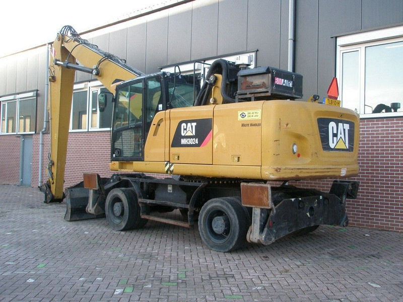 Caterpillar MH3024 - Waste/ Industry handler: picture 2 Caterpillar MH3024 - Waste/ Industry handler: picture 2