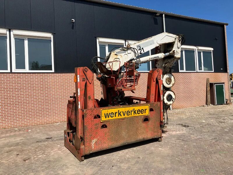 Hiab R300-S3 R300-S3 - Truck mounted crane: picture 4 Hiab R300-S3 R300-S3 - Truck mounted crane: picture 4