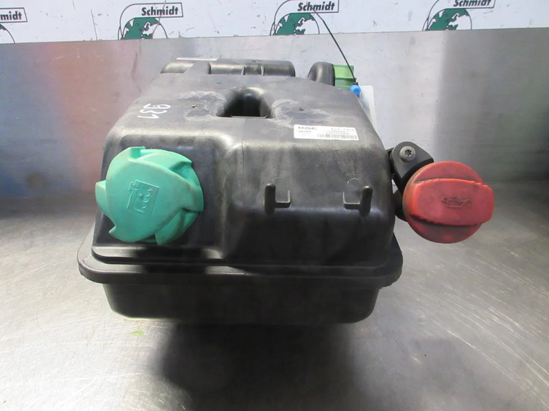 Expansion tank for Truck DAF 1960437 WATERTANK DAF CF XF 450 EURO 6 MODEL 2020: picture 12 Expansion tank for Truck DAF 1960437 WATERTANK DAF CF XF 450 EURO 6 MODEL 2020: picture 12
