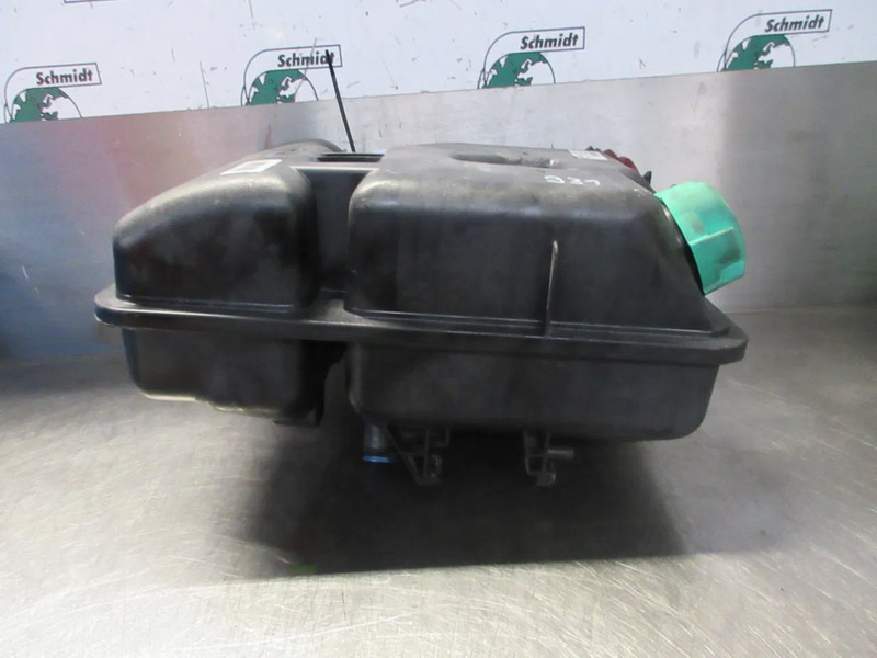 Expansion tank for Truck DAF 1960437 WATERTANK DAF CF XF 450 EURO 6 MODEL 2020: picture 13 Expansion tank for Truck DAF 1960437 WATERTANK DAF CF XF 450 EURO 6 MODEL 2020: picture 13