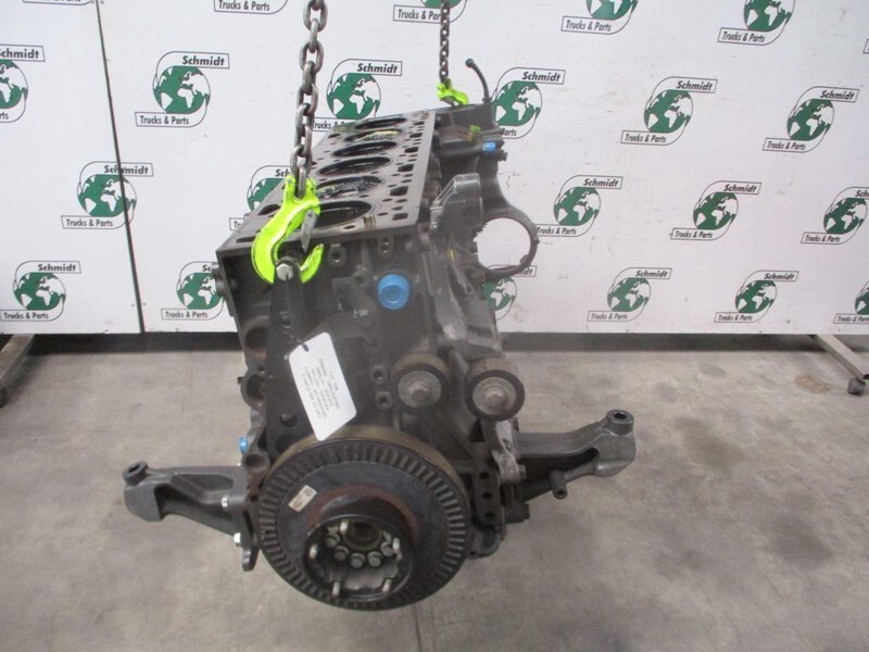 DAF CF400 1944673 ONDERBLOK EURO 6 - Engine and parts for Commercial truck: picture 4 DAF CF400 1944673 ONDERBLOK EURO 6 - Engine and parts for Commercial truck: picture 4