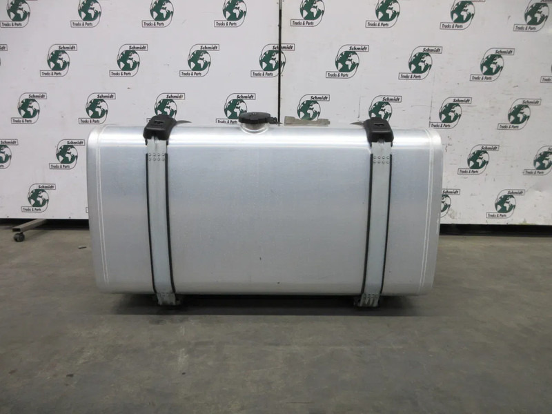MAN 81.12201-5967 // 81.12201-5887 // 580 LITER MAN 18.420 TGX EURO 6 MODEL 2021 - Fuel tank for Truck: picture 4 MAN 81.12201-5967 // 81.12201-5887 // 580 LITER MAN 18.420 TGX EURO 6 MODEL 2021 - Fuel tank for Truck: picture 4