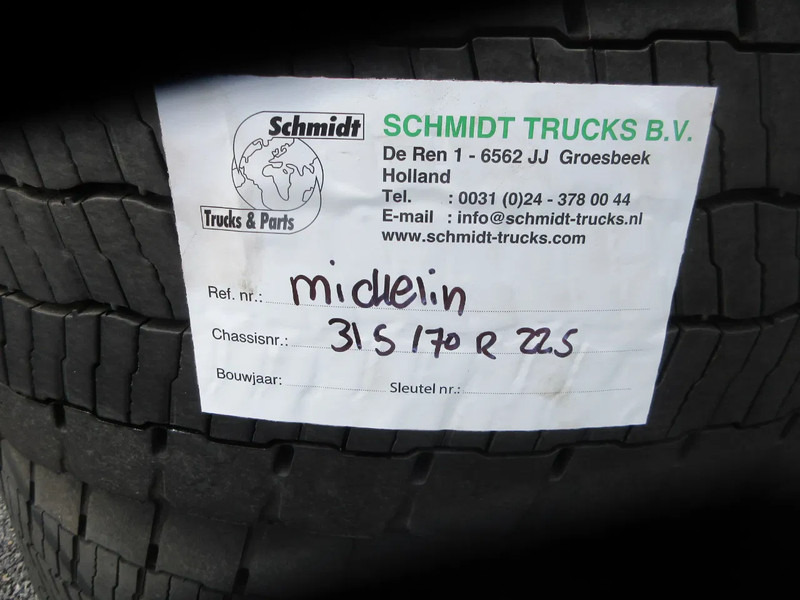 Michelin 315/70R22.5 // 2 X ACHTER BAND MET STAAL WIEL - Tire for Truck: picture 5 Michelin 315/70R22.5 // 2 X ACHTER BAND MET STAAL WIEL - Tire for Truck: picture 5