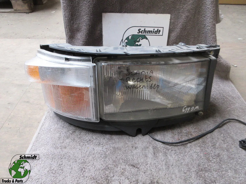 Scania 1732510 // 1467003 SCANIA R 420 KOPLAMP RECHTS EURO 5 - Headlight for Truck: picture 1 Scania 1732510 // 1467003 SCANIA R 420 KOPLAMP RECHTS EURO 5 - Headlight for Truck: picture 1