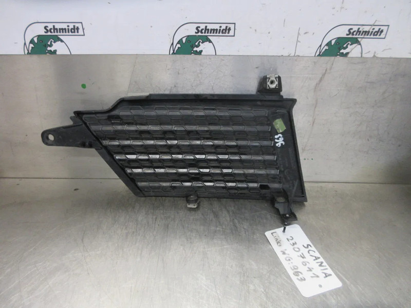 Scania 2307641 // 2307647 GRILL DELEN SCANIA S 450 EURO 6 NGS - Cab and interior for Truck: picture 4 Scania 2307641 // 2307647 GRILL DELEN SCANIA S 450 EURO 6 NGS - Cab and interior for Truck: picture 4