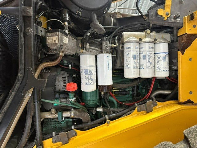 Volvo L250G - Wheel loader: picture 5 Volvo L250G - Wheel loader: picture 5