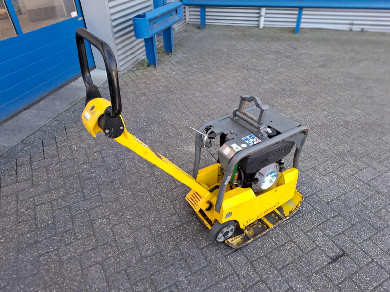 WACKER NEUSON 2550H / VIBROPLATE / 3.1KW / 166KG / 50X65CM / 2015 - Attachment for Construction machinery: picture 4 WACKER NEUSON 2550H / VIBROPLATE / 3.1KW / 166KG / 50X65CM / 2015 - Attachment for Construction machinery: picture 4