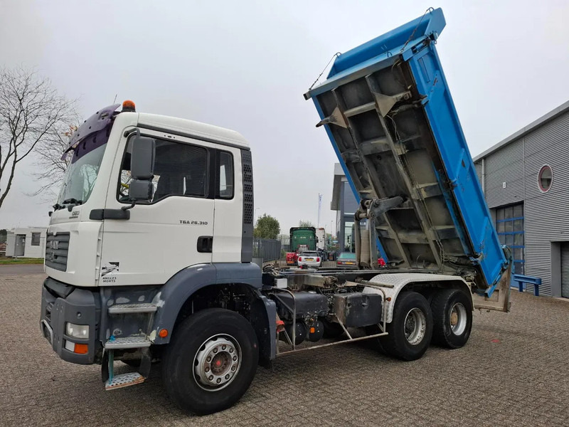 MAN TGS 26.310 / 6X4 / 2XBIG AXLE / 2SIDE TIPPER / ONLY:545423 KM / TUV:06-05-2026 / FULL-STEEL / AIRCO / MANUAL / EURO-4 / 2005 - Tipper: picture 1 MAN TGS 26.310 / 6X4 / 2XBIG AXLE / 2SIDE TIPPER / ONLY:545423 KM / TUV:06-05-2026 / FULL-STEEL / AIRCO / MANUAL / EURO-4 / 2005 - Tipper: picture 1