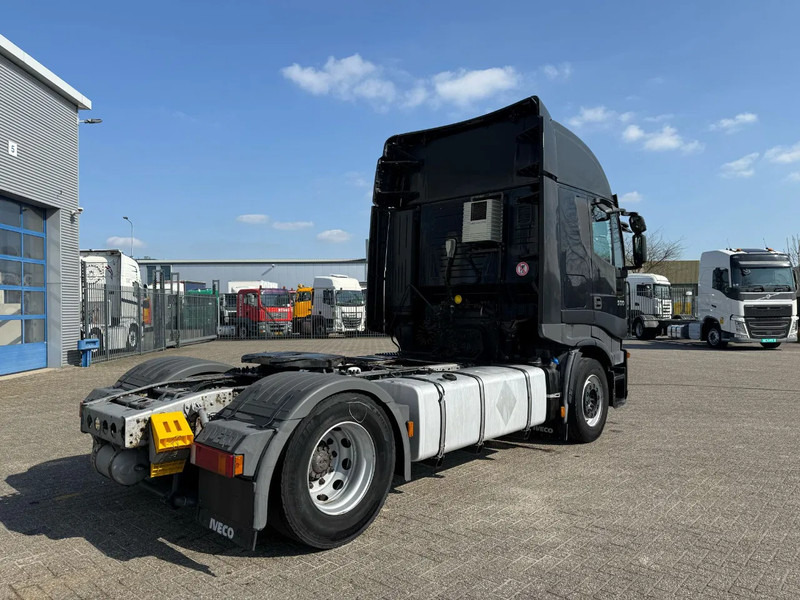 Iveco Stralis 500 / INTARDER / PARKCOOL / FRIDGE / 2XBED / AIRCO / SMART TACHO / AUTOMATIC / EURO-4 / 2008 - Tractor truck: picture 5 Iveco Stralis 500 / INTARDER / PARKCOOL / FRIDGE / 2XBED / AIRCO / SMART TACHO / AUTOMATIC / EURO-4 / 2008 - Tractor truck: picture 5