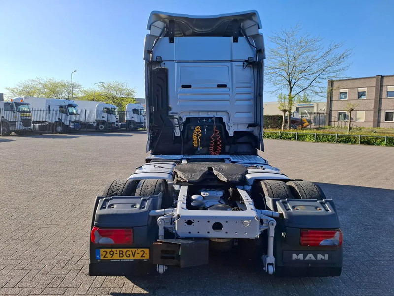 MAN TGX 18.440 / MEGA / NL TRUCK / TUV:12-02-2026 / DOUBLE TANK / PARKCOOL / ACC / LWDS / FRIDGE / 2XBED / AUTOMATIC / EURO-6 / 2016 - Tractor truck: picture 4 MAN TGX 18.440 / MEGA / NL TRUCK / TUV:12-02-2026 / DOUBLE TANK / PARKCOOL / ACC / LWDS / FRIDGE / 2XBED / AUTOMATIC / EURO-6 / 2016 - Tractor truck: picture 4