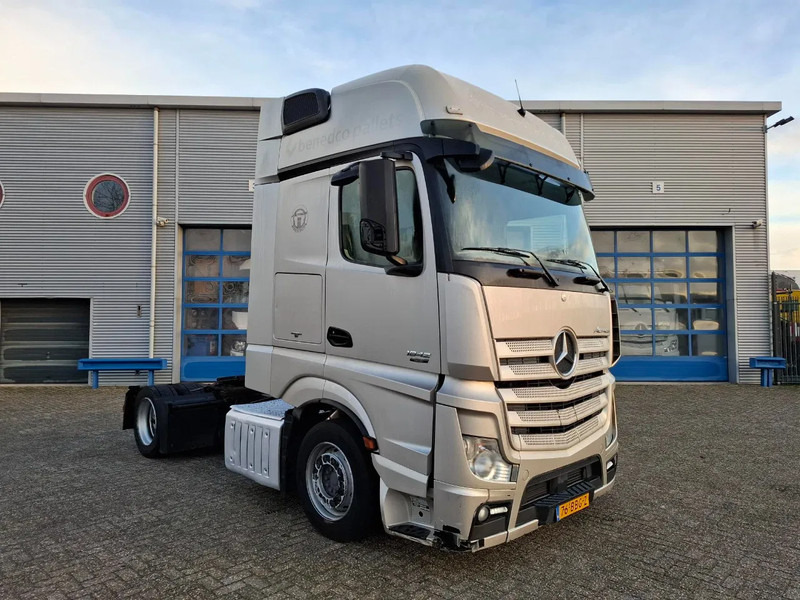 Mercedes-Benz Actros 1842 / NL TRUCK / MEGA / TUV:12-02-2026 / GIGASPACE / ONLY:526303 KM / SMART TACHO / AUTOMATIC / EURO-6 / 2012 - Tractor truck: picture 2 Mercedes-Benz Actros 1842 / NL TRUCK / MEGA / TUV:12-02-2026 / GIGASPACE / ONLY:526303 KM / SMART TACHO / AUTOMATIC / EURO-6 / 2012 - Tractor truck: picture 2