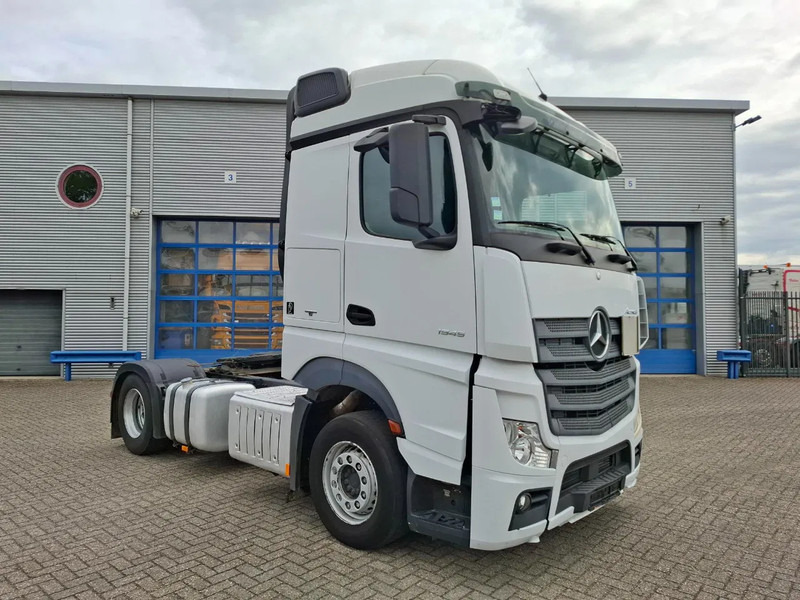 Mercedes-Benz Actros 1945 / DOUBLE TANK / ONLY:508736 KM / 2XBED / FRIDGE / AUTOMATIC / EURO-6 / 2015 - Tractor truck: picture 2 Mercedes-Benz Actros 1945 / DOUBLE TANK / ONLY:508736 KM / 2XBED / FRIDGE / AUTOMATIC / EURO-6 / 2015 - Tractor truck: picture 2