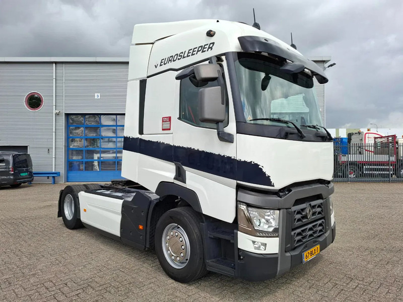 Renault T460 Comfort / CLEAN NL TRUCK / TUV:12-02-2026 / DOUBLE TANK / ACC / LWDS / FRIDGE / 2XBED / AUTOMATIC / EURO-6 / 2019 - Tractor truck: picture 2 Renault T460 Comfort / CLEAN NL TRUCK / TUV:12-02-2026 / DOUBLE TANK / ACC / LWDS / FRIDGE / 2XBED / AUTOMATIC / EURO-6 / 2019 - Tractor truck: picture 2