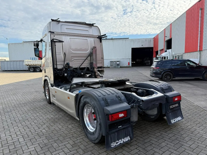 Scania NGS R450 / ENGINE RUNNING / RETARDER / HYDRAULICS / ONLY:565078 KM / FULL-AIR / ALCOA / LEATHER / EURO-6 / 2020 - Tractor truck: picture 3 Scania NGS R450 / ENGINE RUNNING / RETARDER / HYDRAULICS / ONLY:565078 KM / FULL-AIR / ALCOA / LEATHER / EURO-6 / 2020 - Tractor truck: picture 3