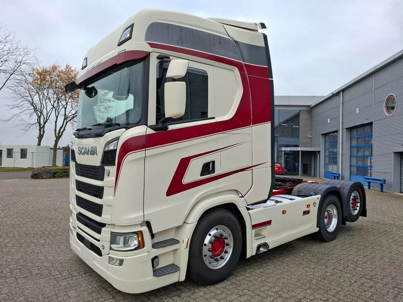 Scania NGS S650 V8 / RETARDER / 633397 KM / 9 TON FRONT AXELE / FULL-AIR / INLINER / FULL SPOILER / LEATHER / ALCOA / NAVI / FRIDGE / E - Tractor truck: picture 1 Scania NGS S650 V8 / RETARDER / 633397 KM / 9 TON FRONT AXELE / FULL-AIR / INLINER / FULL SPOILER / LEATHER / ALCOA / NAVI / FRIDGE / E - Tractor truck: picture 1