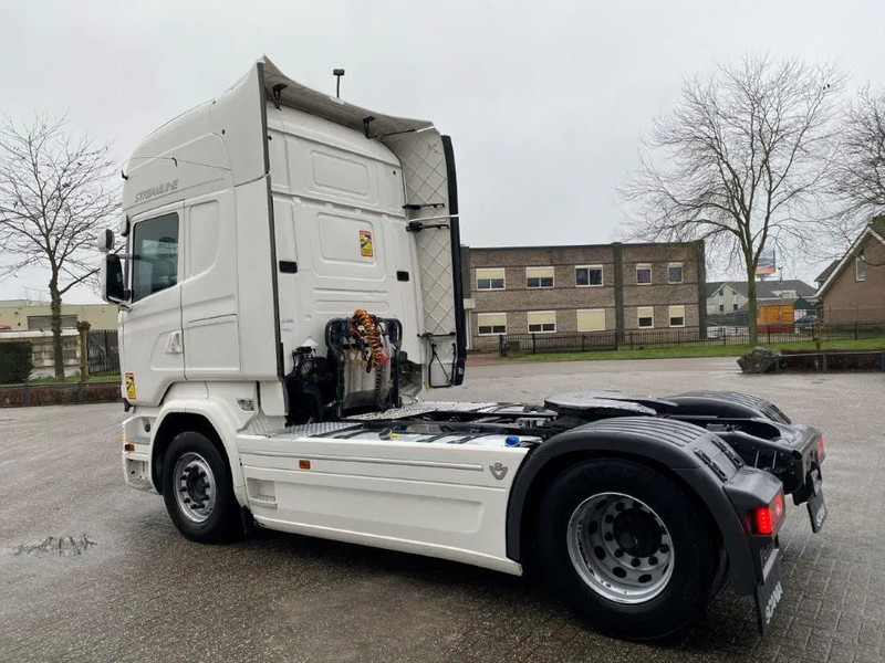 Scania R520 / AUTOMATIC / RETARDER / NAVI /LWDS / PARK-COOL / EURO-6 / 2017 - Tractor truck: picture 3 Scania R520 / AUTOMATIC / RETARDER / NAVI /LWDS / PARK-COOL / EURO-6 / 2017 - Tractor truck: picture 3