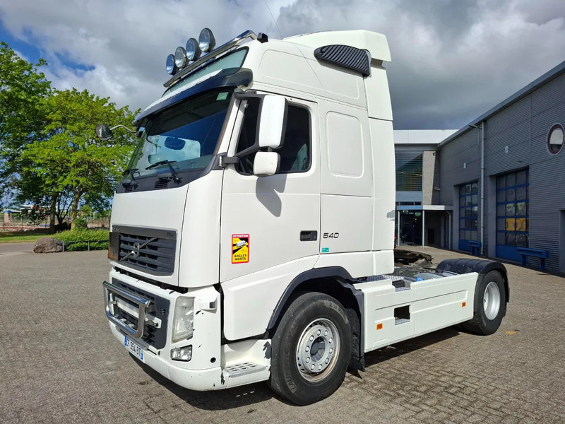 Volvo FH13-540 / HYDRAULICS / VEB+ / TUV:01-04-2026 / FRIDGE / AIRCO / SIDESKIRTS / AUTOMATIC / EURO-5 / 2012 - Tractor truck: picture 1 Volvo FH13-540 / HYDRAULICS / VEB+ / TUV:01-04-2026 / FRIDGE / AIRCO / SIDESKIRTS / AUTOMATIC / EURO-5 / 2012 - Tractor truck: picture 1