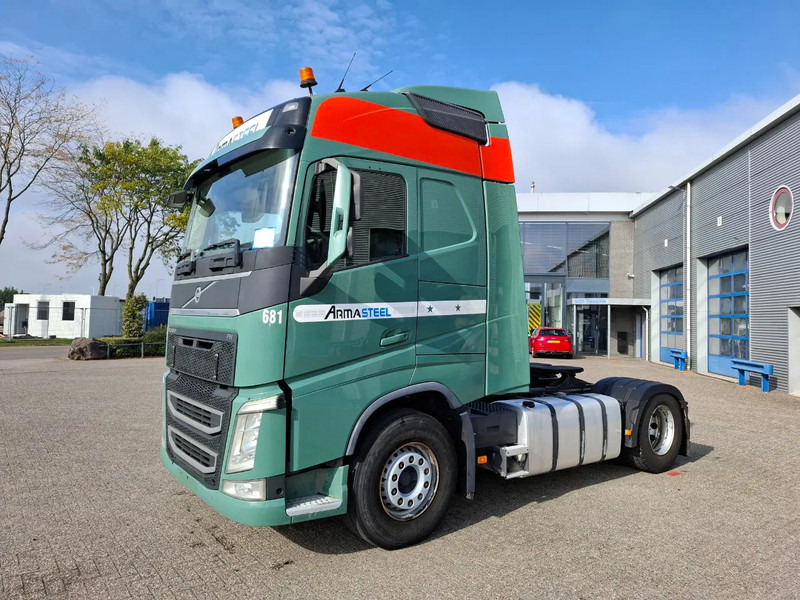 Volvo FH4-460 / VEB+ / DOUBLE TANK / FRIDGE / AIRCO / AUTOMATIC / EURO-6 / 2014 - Tractor truck: picture 1 Volvo FH4-460 / VEB+ / DOUBLE TANK / FRIDGE / AIRCO / AUTOMATIC / EURO-6 / 2014 - Tractor truck: picture 1