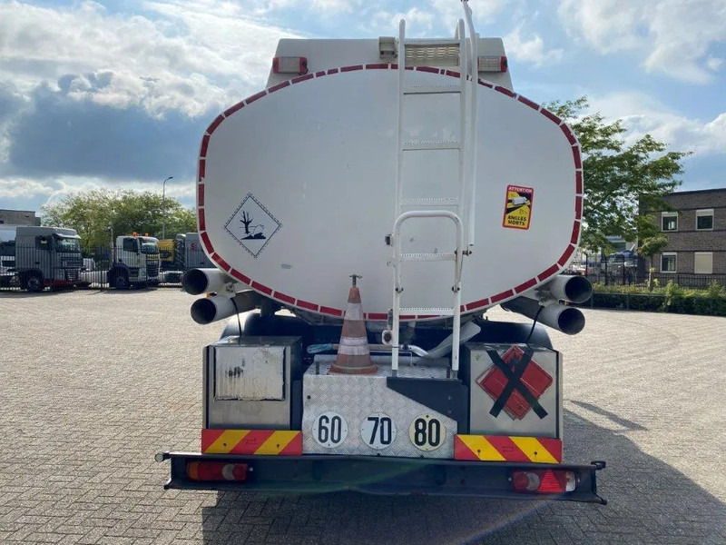 Volvo FL7-290 / 5 COMPARTIMENTS / 13000 LITER TOTAL / PUMP / ONLY:288120 KM / AUTOMATIC / EURO-5 / 2009 - Tanker truck: picture 4 Volvo FL7-290 / 5 COMPARTIMENTS / 13000 LITER TOTAL / PUMP / ONLY:288120 KM / AUTOMATIC / EURO-5 / 2009 - Tanker truck: picture 4