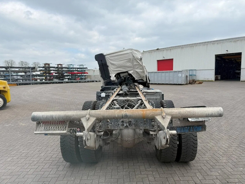 Volvo FMX5-430 / 8X4 / ONLY:31000 KM / VEB / ALCOA / PTO / AUTOMATIC / EURO-6 / 2023 - Cab chassis truck: picture 4 Volvo FMX5-430 / 8X4 / ONLY:31000 KM / VEB / ALCOA / PTO / AUTOMATIC / EURO-6 / 2023 - Cab chassis truck: picture 4